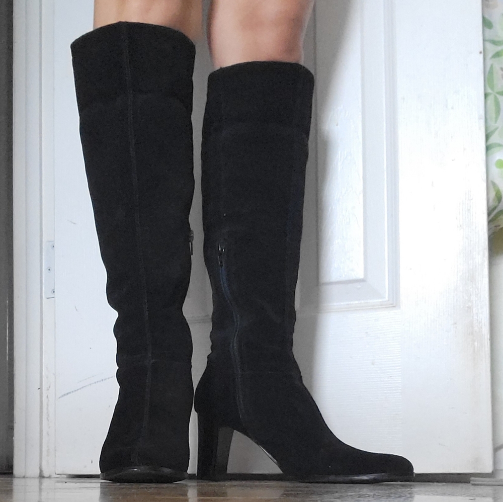 APOSTROPHE Meander tall black boots sz.10